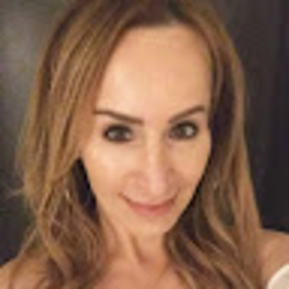 Meet your Posher, Dorothy - Picture 1 of 1